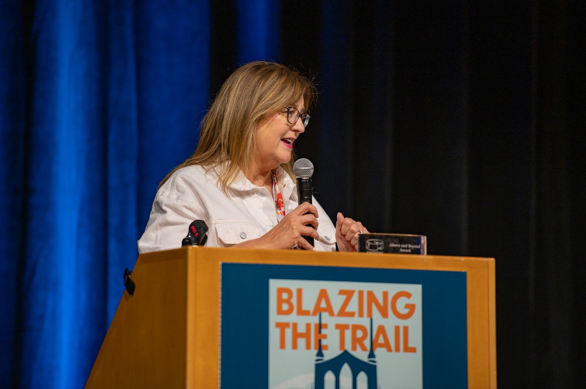 CheeseSociety's tweet photo. We are honored to have awarded Michele Haram the Above & Beyond Award at the 2022 ACS Annual Conference!
#aboveandbeyond #aboveandbeyondaward #cheesecamp #blazingthetrailforcheese https://t.co/oQVrHMI6dp