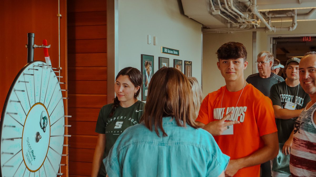 sruoie's tweet image. It was a WONDERFUL welcome dinner with all the JumpStart mentees tonight! We’re excited for the fun week ahead! #sru26 #gorock