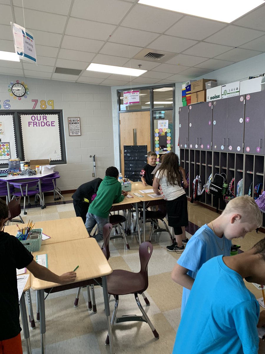 MrsSmithsSquad_'s tweet photo. “Find Someone Who” was a fun way to start our day as a full class! 💜
#MiddieRising #RiseWithUs #thirdgradeadventures https://t.co/8XhHFR4bcR