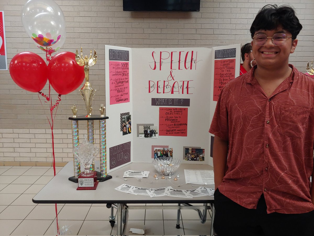 Cy Lakes Debate tweet media