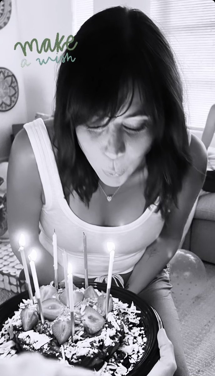AfflictedHope's tweet photo. The most beautiful birthday girl. https://t.co/hBwwsGNgCB