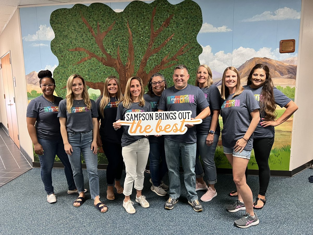 Julie Mayer tweet media