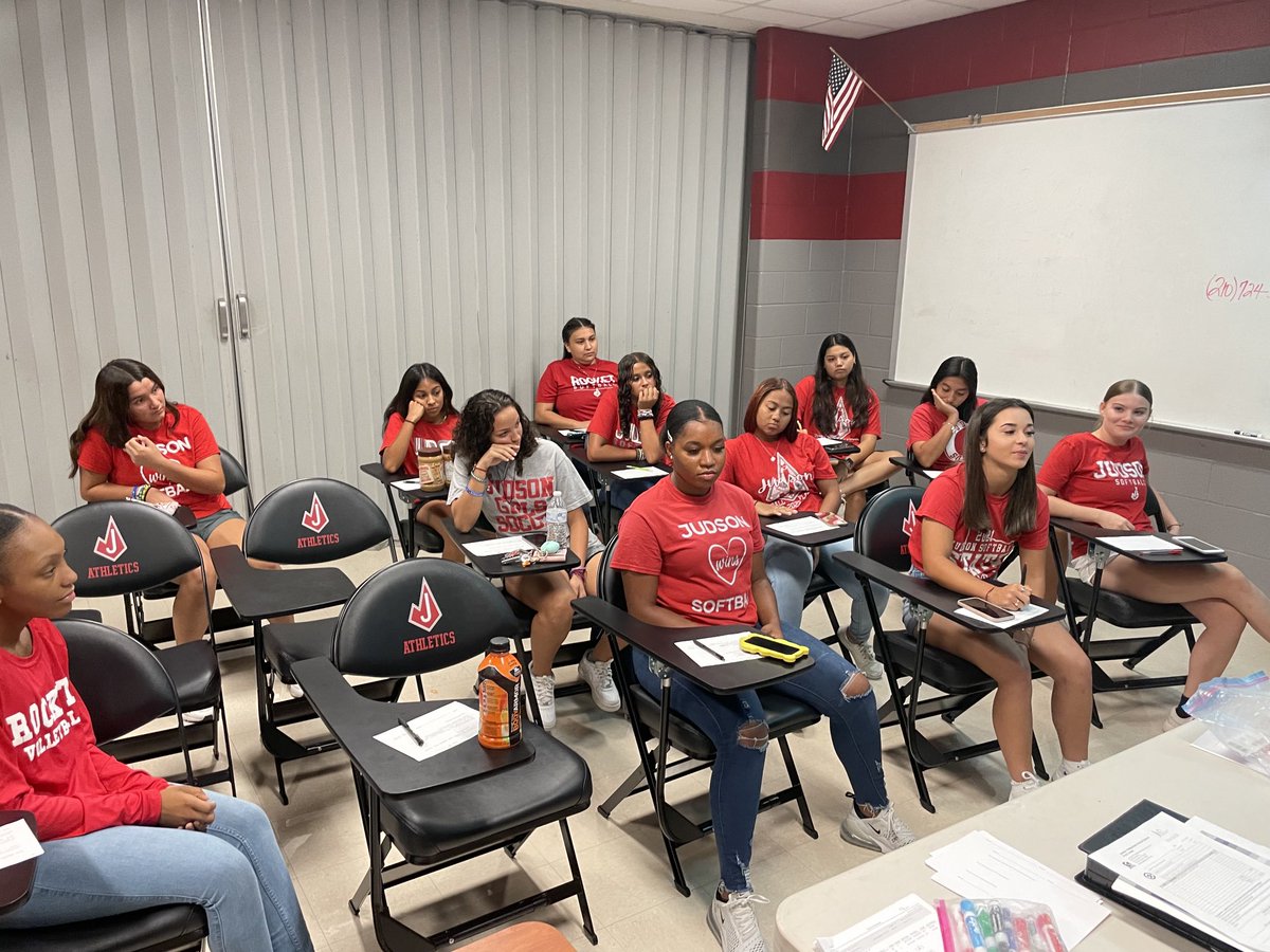 Judson ISD on Twitter "RT rocketball_JHS Softball team building before “Meet the 🚀 Rockets