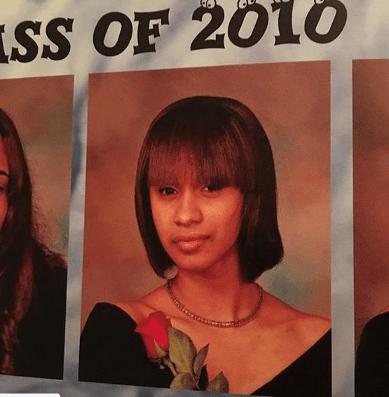 iamcardib's tweet photo. Now when bitches be trying to help y’all be yelling “genetics” but the truth is this was my hair from my childhood to HS and I got some more pics of early 20s ..It wasn’t till I was 24 I started wanting to learn and nurture my hair …take it from ME! LET ME HELP YALL https://t.co/LOMZXKLdHy