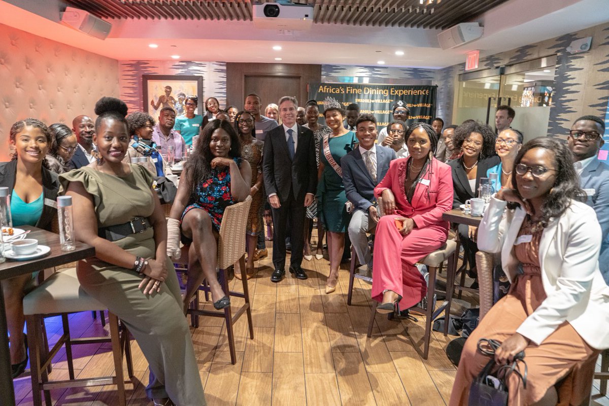 SecBlinken's tweet photo. Fresh from my trip to South Africa, the DRC, and Rwanda, I met today with young members of the African diaspora community and Mandela @WashFellowship participants. We are engaged in Africa, and young, dynamic leaders and diaspora community members are crucial to this relationship https://t.co/lXXY56L6uy