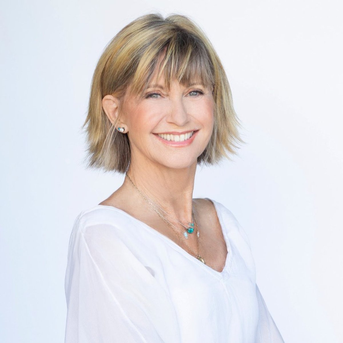 wavehealthapp's tweet photo. We're inspired by the life and legacy of Olivia Newton John, especially in her journey with #BreastCancer. 

Our goal is to advocate for the cancer community with the optimism and gratitude Olivia embodied. We're sending thoughts and prayers to her family and loved ones. 🕊️ https://t.co/5zhFcgErZ6