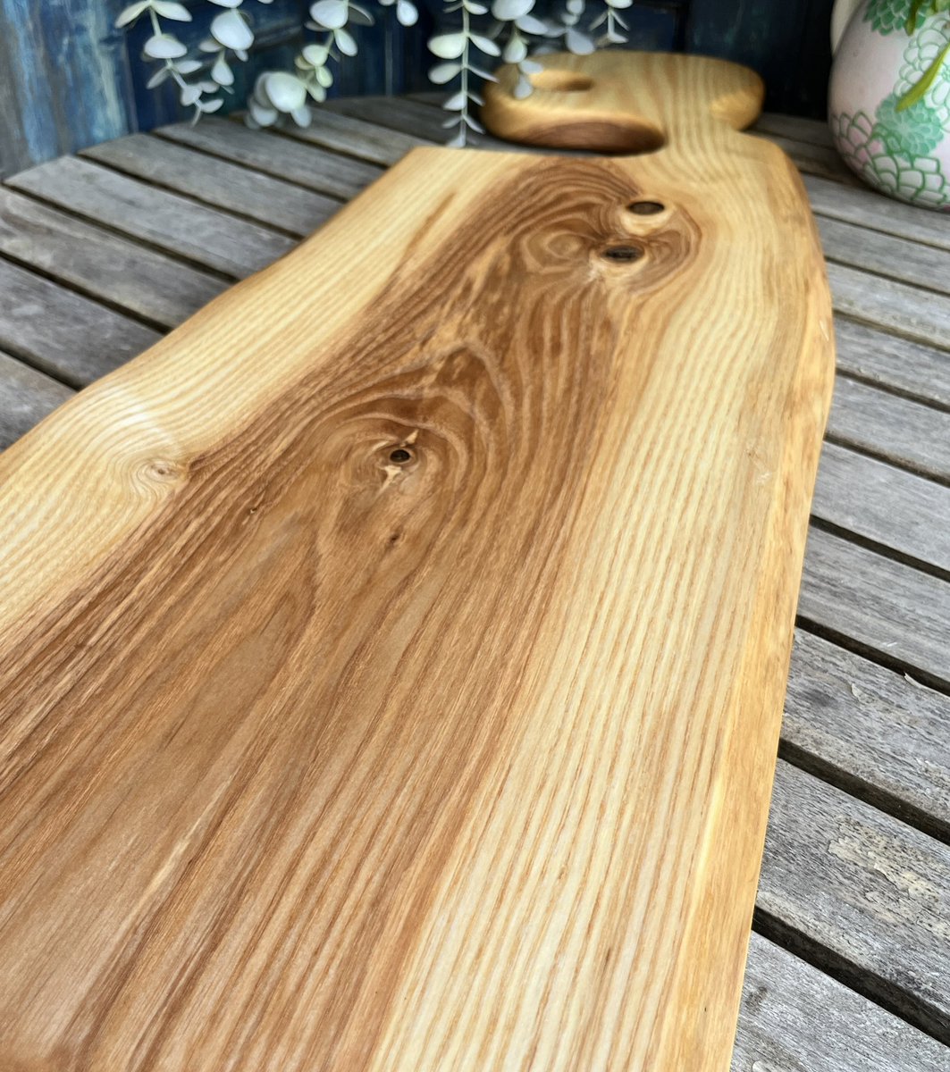 Last3Design's tweet photo. Ash wood Charcuterie just added to our website https://t.co/sMRG7Id98I #charcuterie #dining #foodlover #eventplanning #gift #shoplocalhfx #madeinnovascotia https://t.co/mHIhdDP7fi