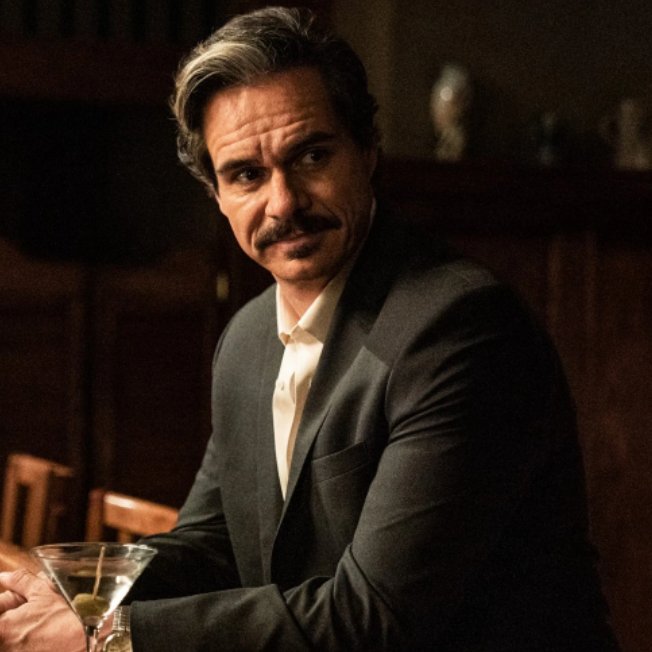 ClarissaDM's tweet photo. 🧵 Lalo Salamanca as Steven Toast: A Thread. #BetterCallSaul #StevenToast #LaloSalamanca @mrbobodenkirk #SaulGone https://t.co/gBHt04cziY