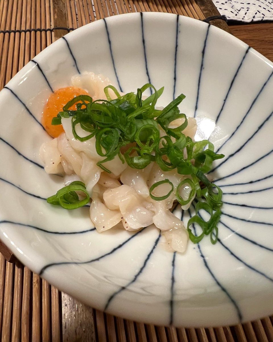 oddoobowl's tweet photo. ���はようございます😊
昨日の夜ご飯😋
杜の市場って初めて知って💦
うまうまでした💯
#杜の市場
#夜ご飯 
#ウニ
#すじこ巻き
#ホタテのバター醤油
 #ホタテのポン酢 https://t.co/4y8hXMXkMZ