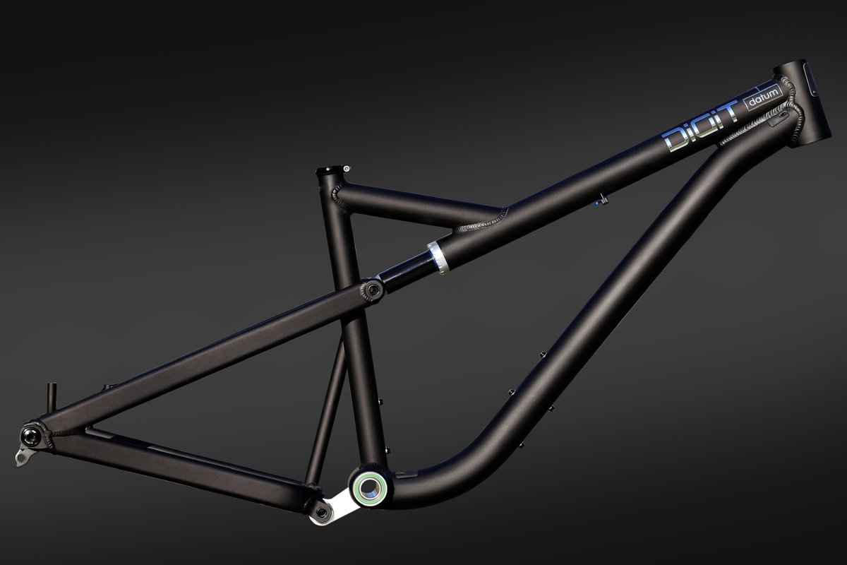 DigitBikes's tweet photo. Some glamor shots of the production Datum. 🤩 https://t.co/jwo6vpg42n