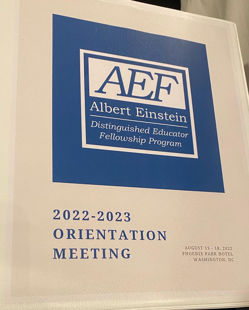 Day 1 of my Einstein Fellowship is now complete! It will be a new adventure to step out of the classroom after 24 years of teaching middle school science and to live in a new city for the next year! #PhotosWithAlbert #EinsteinFellows22 <a href="/AEF_Program/">AEF Program</a> <a href="/ORSciTchr/">Oregon Science Teachers Association</a>