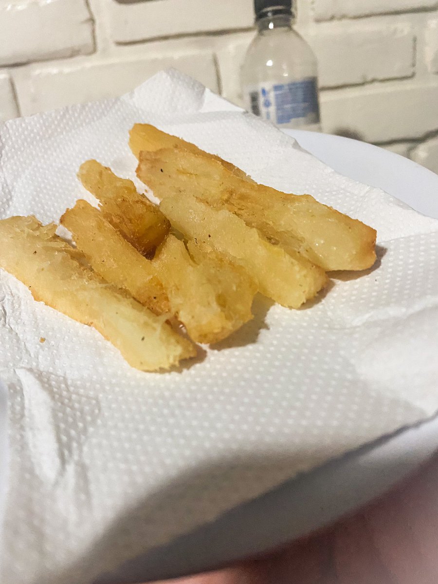 CEOdaBolha's tweet photo. Opinião polêmica: Aipim frito é muito melhor que batata frita. https://t.co/pmpQ2qIOxr