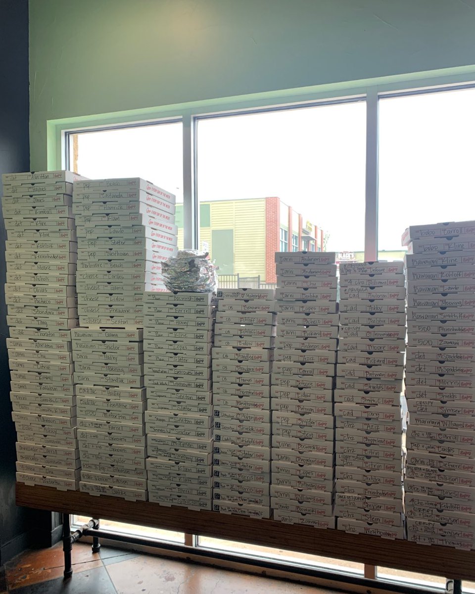 Via313Pizza's tweet photo. Just some pics of our bad@ss catering. Shout out to our catering team! If you're interested in having Via 313 cater an upcoming event, please see our "Catering" IG Stories Highlights for more information! #via313 #via313pizza #via313catering https://t.co/3ms0qRqM42