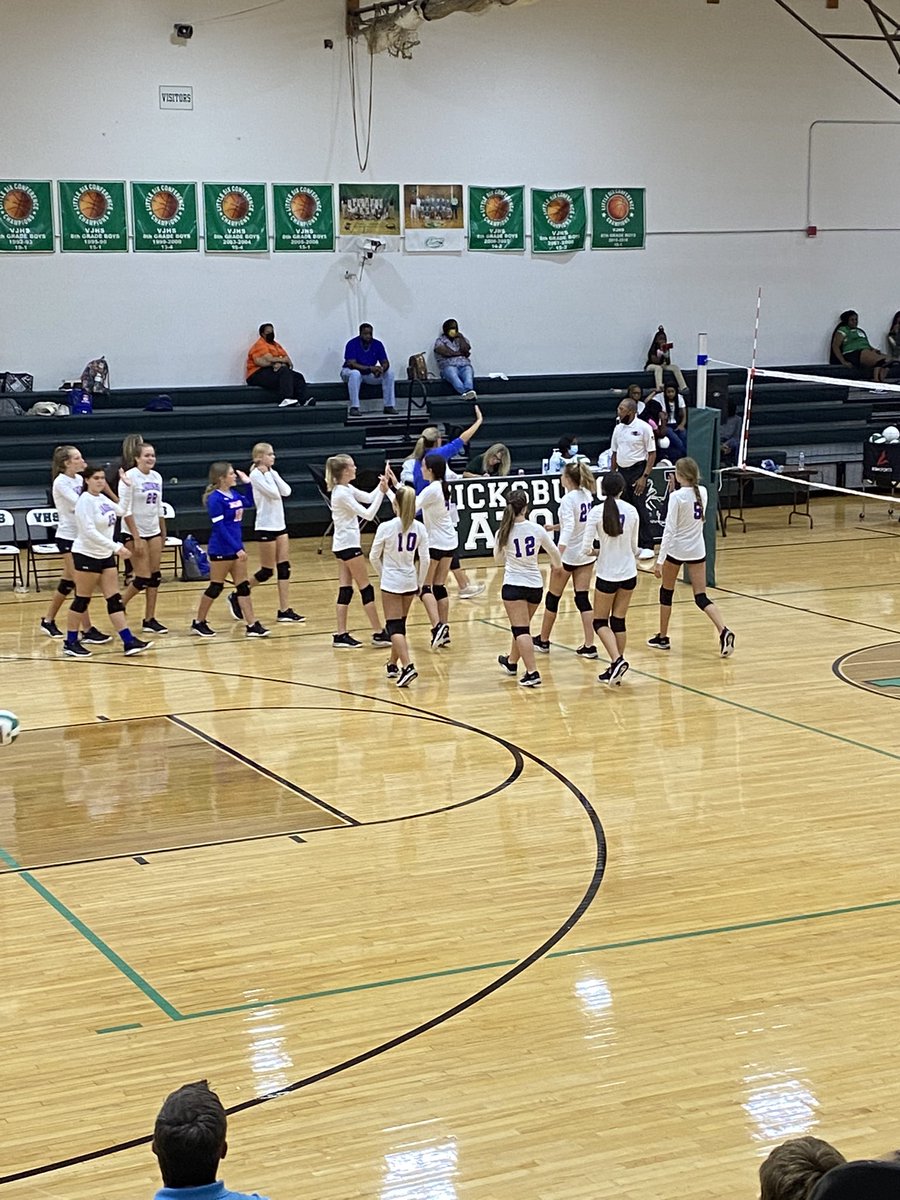 MMSJaguars's tweet photo. Annnnndddd….the eighth grade team also wins in two sets over Vicksburg JH. Way to go, girls! 💪🏼🔥 https://t.co/4sDglknBni