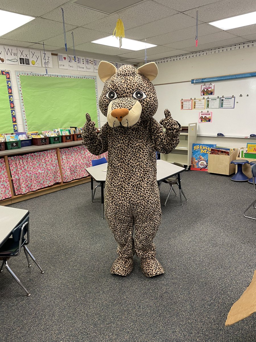 The Cheetahs had a great first day back at school! #CarolStreamSchool #Proudtobe93 #ccsd93