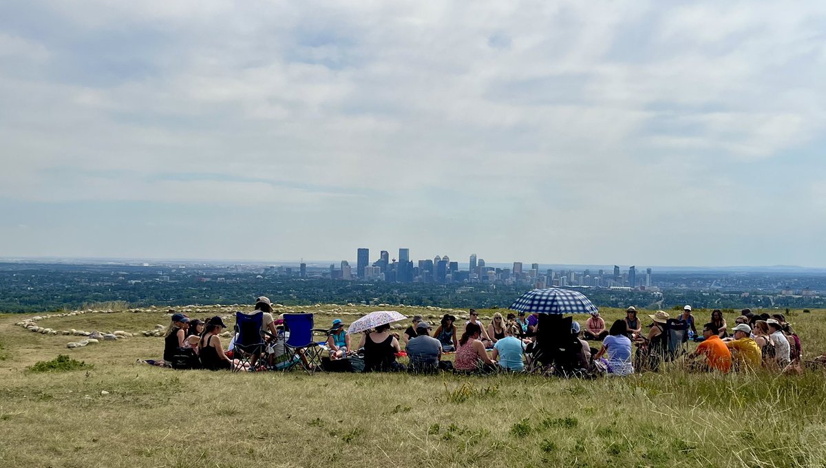 ata_pd's tweet image. This afternoon, Educational Leadership Academy participants visited the Nose Hill Siksikaitsitapi Medicine Wheel with Elder Wanda First Rider. It was a beautiful day in Calgary (Mohkinstsis). #ELA2022 @ata_pd @albertateachers @ATAindigenous