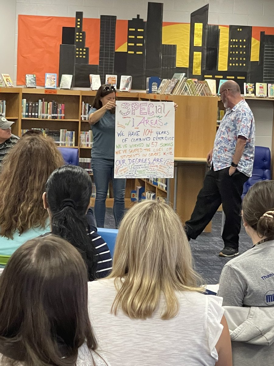 Mrs_Sarah_Kirby's tweet photo. Today was our first staff day! It was great to have everyone back in the building and get excited for the school year! 🤗📚✏️ #jces #oneolentangy https://t.co/WZkJjQrLU6