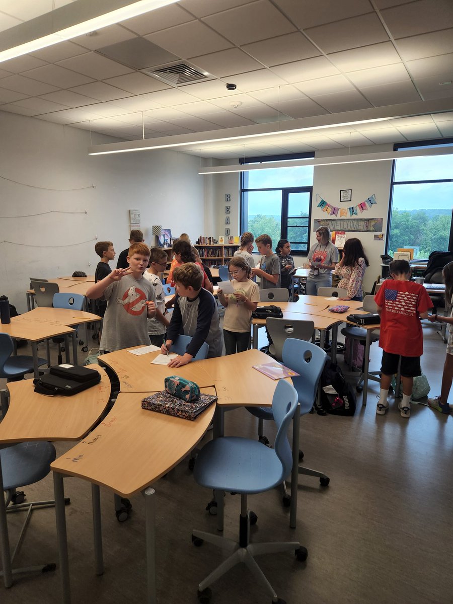 scott_lykins's tweet photo. It was great listening to our 6th grade scholars share a little of themselves with their peers! #FCMSWeConnect @CounselorMG2021 @FCMSPrincipal https://t.co/XcLnvrJApO