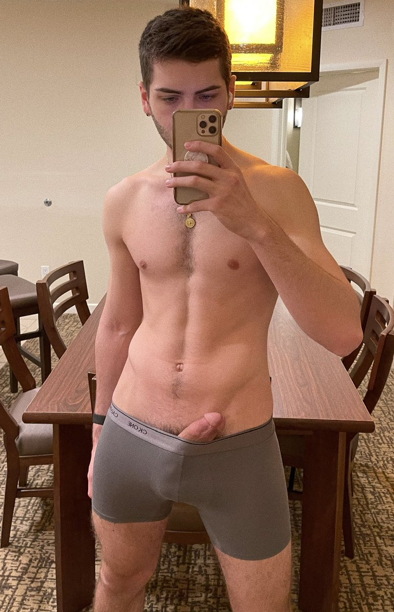 zackattacko's tweet photo. one of my favorite pictures 😈🍆 https://t.co/GQ9sEL4Jau