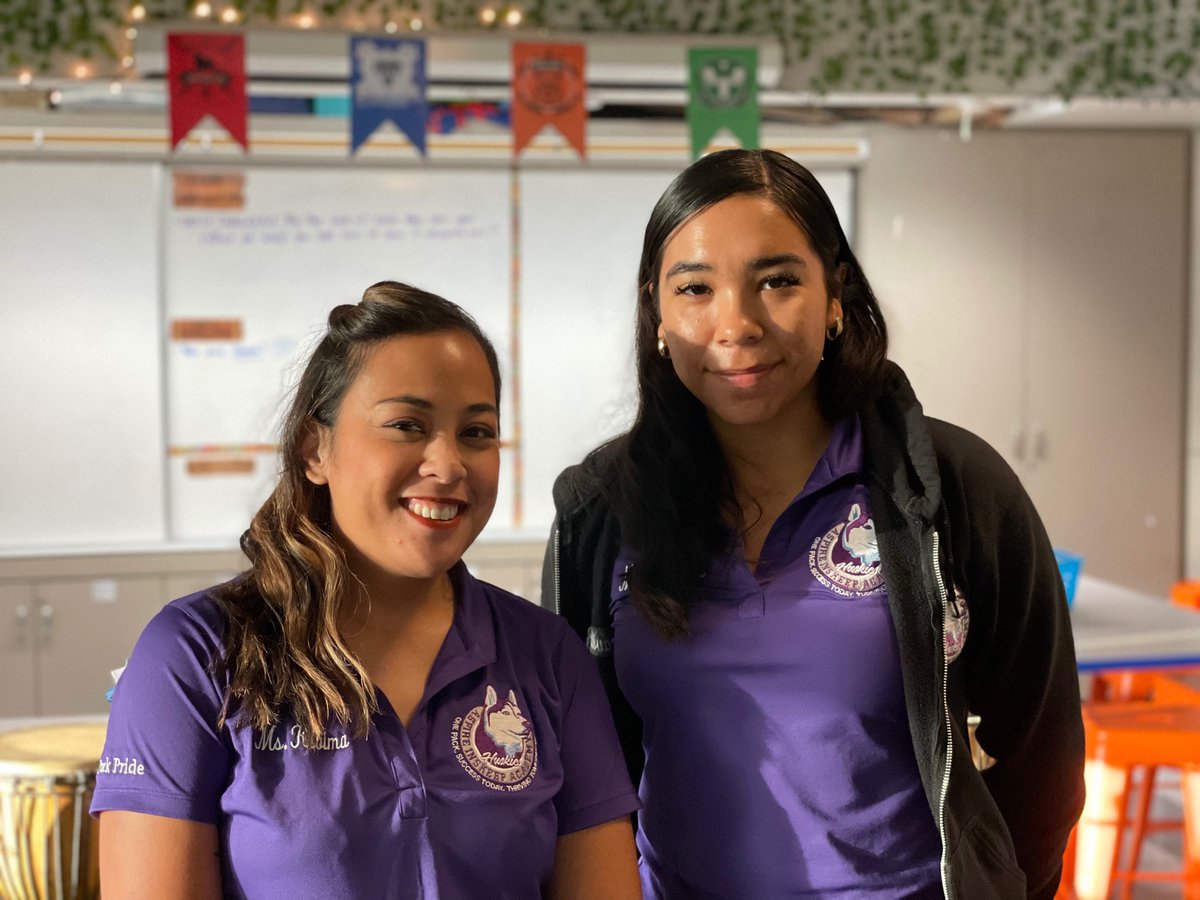 MsDavilaAIA's tweet photo. First day of school was AMAZING😭💜 loved every second of it, ready to take on this year of residency🫶🏼✏️ https://t.co/jvSp3UmSg3