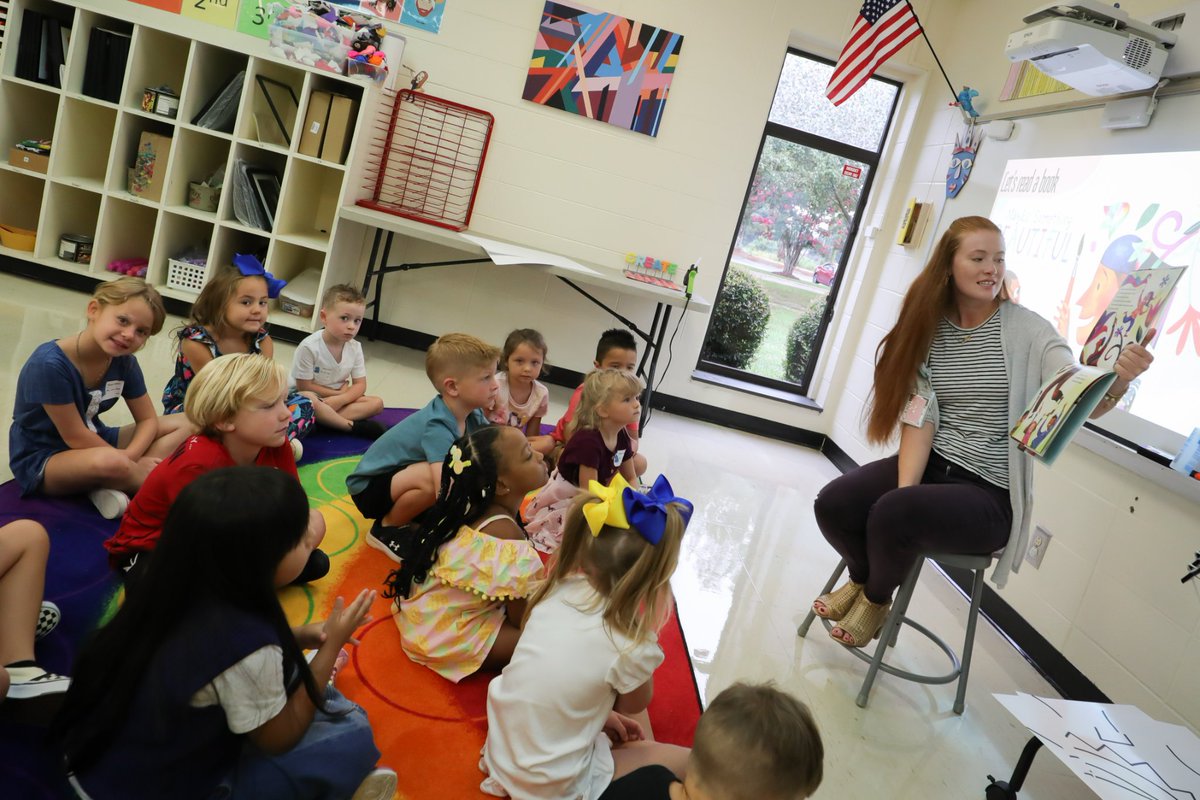 EducationSC's tweet image. Scenes From Around SC: Schools and districts statewide are celebrating the return of students, with events and inspiring words for educators. We look forward to highlighting the great things that will happen in South Carolina schools this school year!