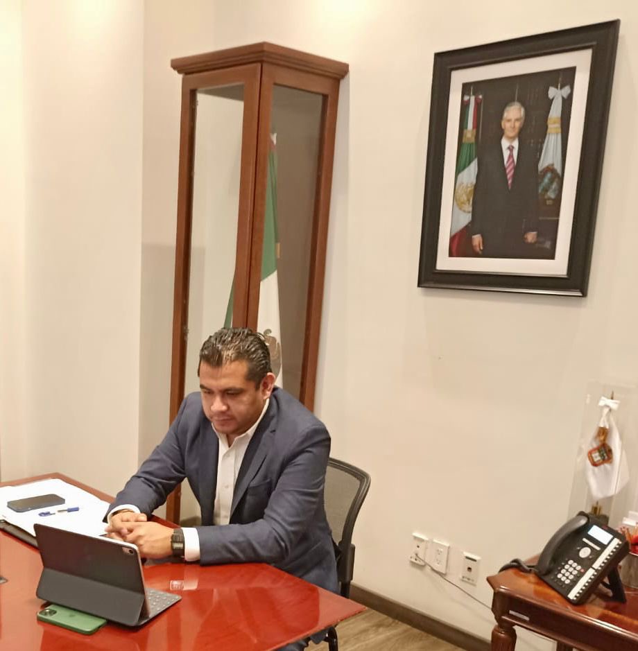 samgm24's tweet photo. Por instrucción del Gobernador @alfredodelmazo 
y del Secretario General de Gobierno @LUISFELIPE_P, participé en la 4a Sesión Ordinaria 2022 del Consejo Nacional de #ProtecciónCivil. Con este tipo de acciones continuaremos reforzando nuestro compromiso con la cultura de la #PC. https://t.co/aWJlqDZZx5
