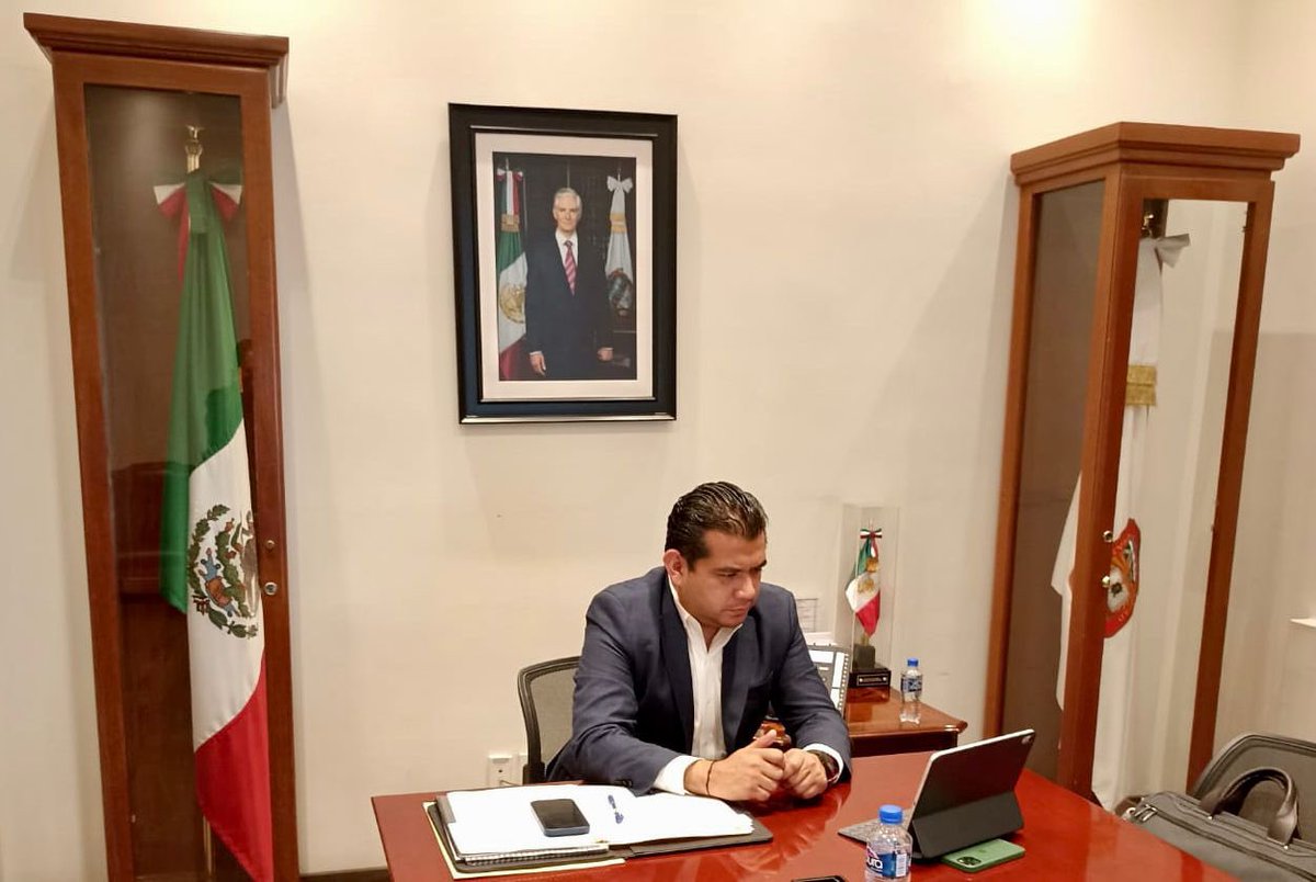 samgm24's tweet photo. Por instrucción del Gobernador @alfredodelmazo 
y del Secretario General de Gobierno @LUISFELIPE_P, participé en la 4a Sesión Ordinaria 2022 del Consejo Nacional de #ProtecciónCivil. Con este tipo de acciones continuaremos reforzando nuestro compromiso con la cultura de la #PC. https://t.co/aWJlqDZZx5
