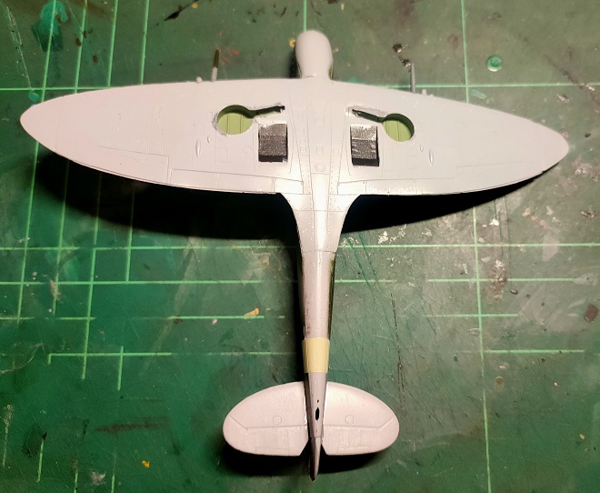 WartsNAllModels's tweet photo. Going live on https://t.co/cqPPEWFwbQ in 30 minutes (9.30am ACST, 5pm PDT) we're doing #touchups on the #spitfire #undercarriage, #completing the #halifax #wheelbays, #assembling the #groundsupport #tractor and #bombtrolleys, and #littlestuff on the #lancaster. Pop past and chat! https://t.co/F5vJQQ7iPN