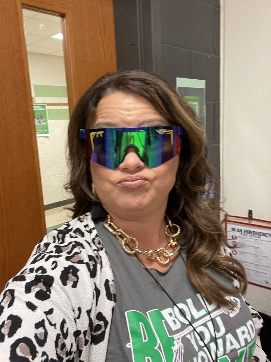 Mindy Reeves tweet media