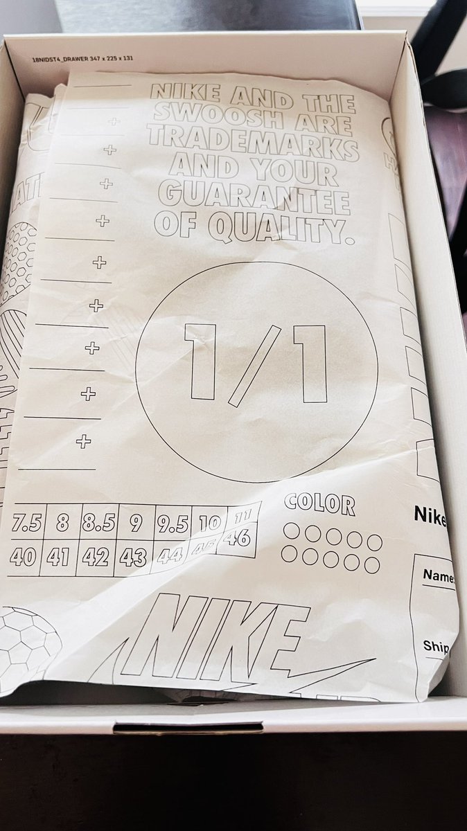 BryinSutton1's tweet photo. Shout out to the best company to work for!!! Anniversary gift just came in #Tmobile #mangentafresh #Nike https://t.co/MudfMjScj5