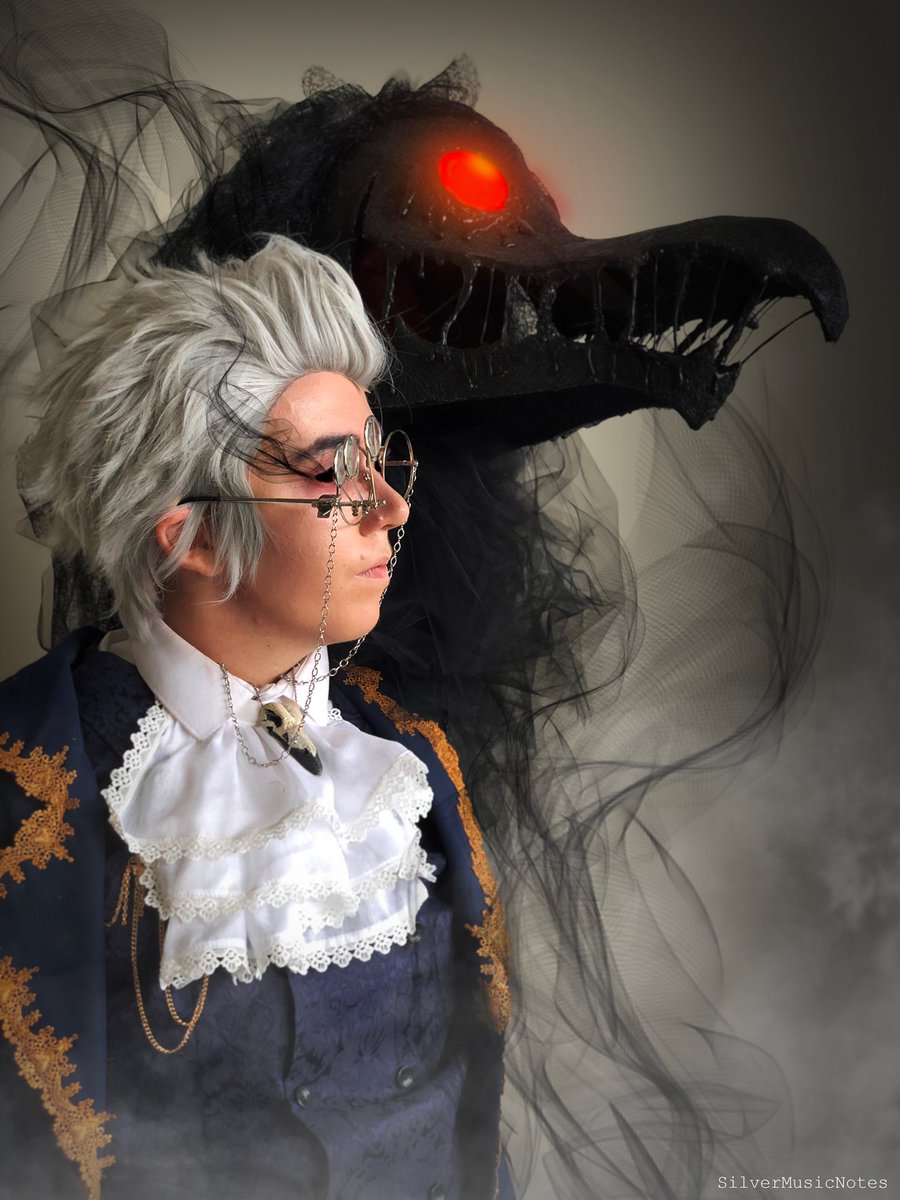 SavantCelestial's tweet photo. “Your soul is forfeit” 

Got to bring Out my Orthax! Everyone’s reaction to him was so awesome! 

Edit by @/silvermusicnotes on Instagram 
@executivegoth @CriticalRole @matthewmercer 

#criticalrole #cosplay #percyderolo #voxmachina #orthax #thelegendofvoxmachina #lovm https://t.co/NwdTN4phbP
