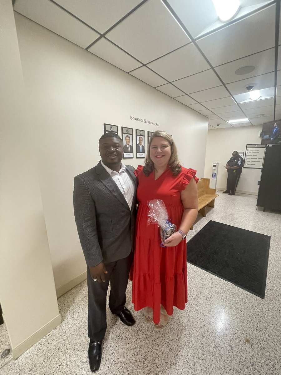 ajmclaurin4's tweet image. What a day back in the castle! Huge thanks to our friends @Cornerstone_RVA for an awesome lunch!  Your support is appreciated! Our teacher leaders conducted an impactful restorative circles training &amp;amp; Mrs. Bernard was recognized at the School Board meeting!@GoTDKnights