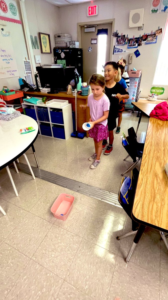 MsMacri3's tweet photo. After reading the book, “How Full is your Bucket?” we wrote about how we can be bucket fillers. Then we played “Bucket Fillers”. We took turns tossing Pom Poms into our teammates bucket. All while our teammates cheered us on, filling each others’s bucket! 🪣💧😀 @LaurelOakElem https://t.co/5oatTYtdJs