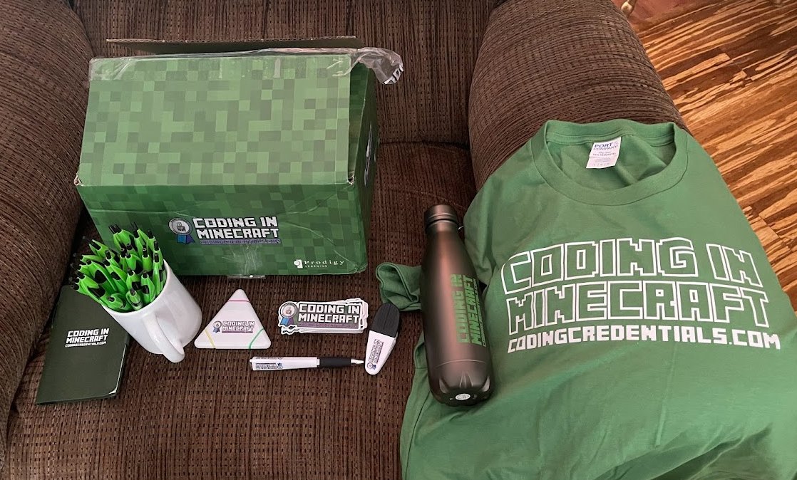 educatoral's tweet image. Look what was waiting for me in my district office!!
#CodingInMinecraft SWAG! YES!! 😃👏👍🎉🔥🔥🔥
THANK YOU @TechisforGirls