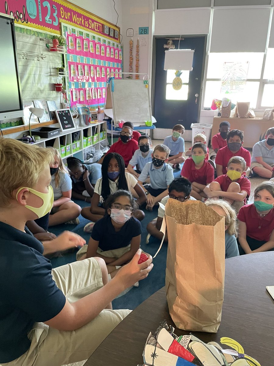 MsWeiter's tweet photo. We love sharing “Me Bags” to get to know our flock and build our community! #flamazinginfourth #ourflockrocks #fourthissweet #ghlionpride https://t.co/ZdOcCnq2A5