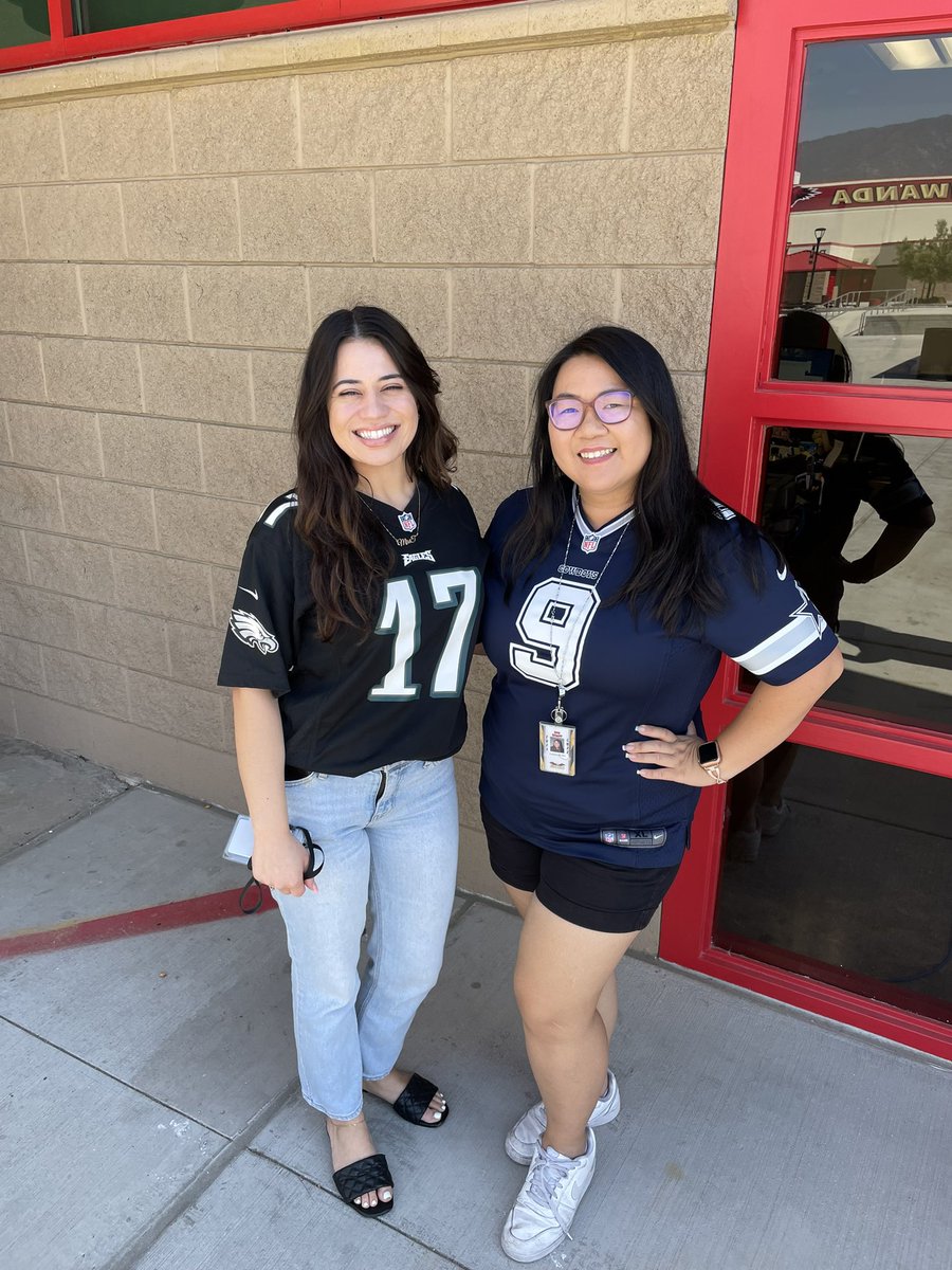 msdoEHS's tweet photo. It was so much fun to see my kids and colleagues rock it out for Jersey Day! I just need to remember to take more pictures tomorrow!🤣 #SOARweek @asbEtiwanda https://t.co/tTb6hzGHF7