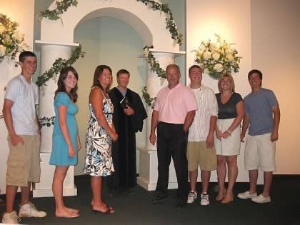 KathyAnderson29's tweet photo. @janashortal A 2nd marriage for both of us in July 2010 with our 5 kids celebrating by our sides. Such a great memory with @JohnAnderson29 #chapeloflove https://t.co/oLrYORCiIA