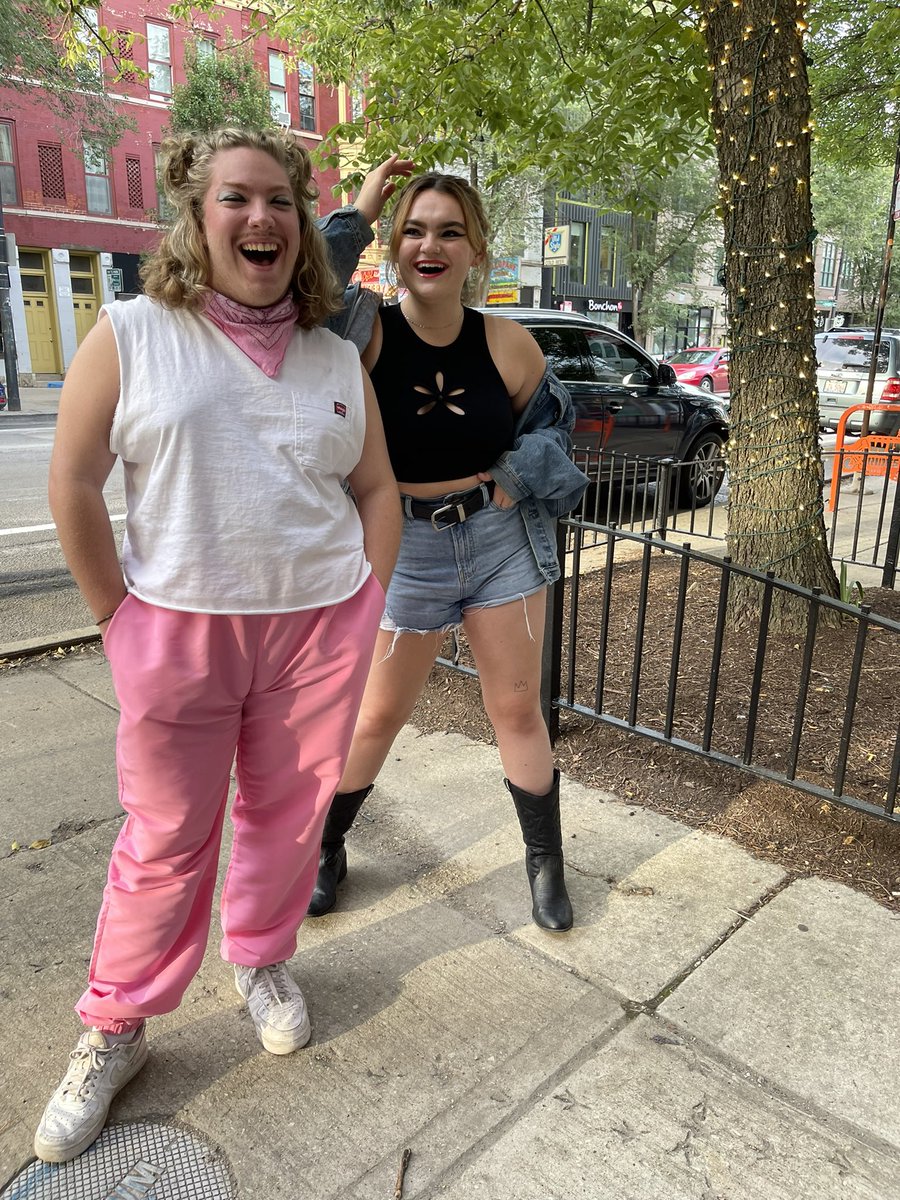 iconpl's tweet image. giving you planet chromatica realness! #ChromaticaBallChicago