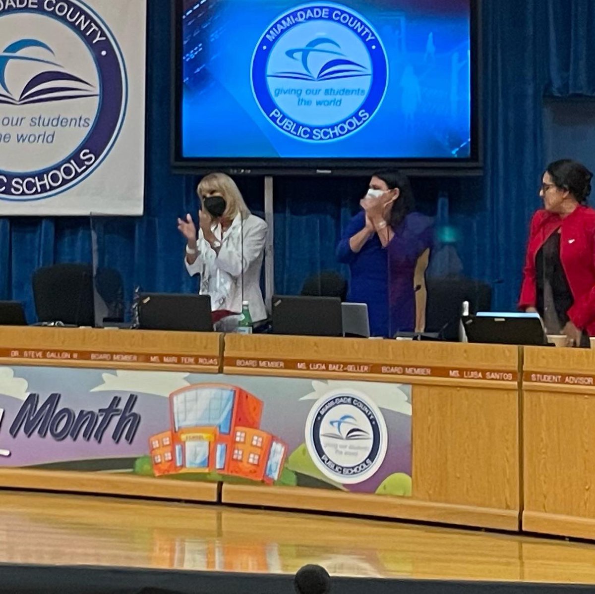 MariTereMDCPS's tweet photo. Board Member Rojas was joined by her colleagues on the Board and gave a standing ovation to our students, families, teachers, administrators, staff, workforce and stakeholders for their exemplary efforts and dedication throughout the 2021-2022 school year! https://t.co/MFiOHjMHod