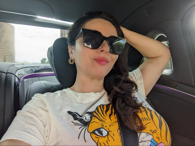 When she sends her private driver for you 😎💗... @mzberlinonline gave me so much ✨Big Mommy Energy✨ at