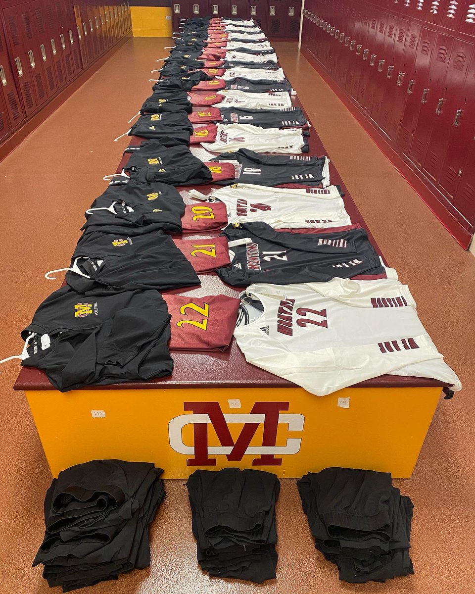 MontiniVB's tweet photo. Who knew Christmas could be in August?!? Check out our new Montini Volleyball Varsity gear!!!🏐🤩 Thank you @Montini_AD #montinivb #newuniforms #newlooksamegoal https://t.co/A8TRicGRWG