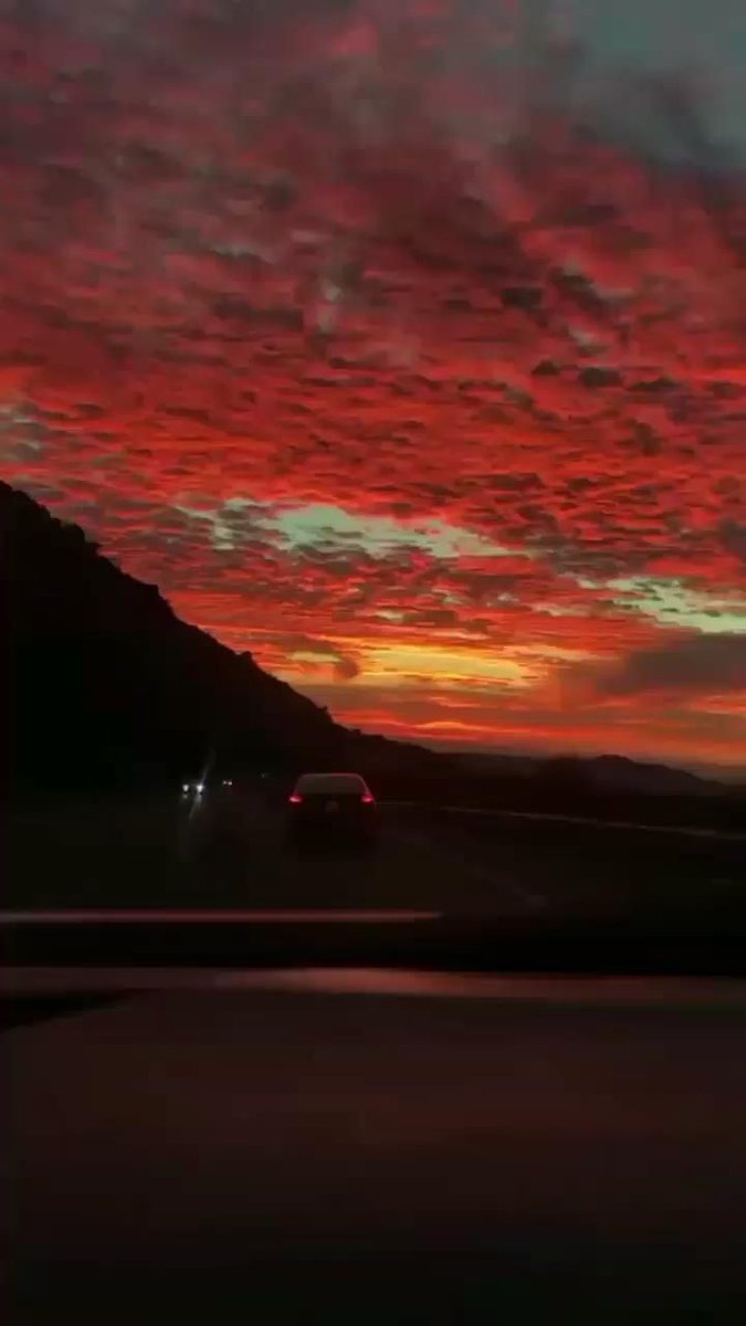 louisasunsets's tweet photo. you're my my my myyy loveeerr https://t.co/393mPjXAt6