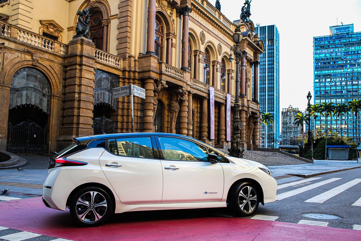 Nissan's tweet photo. With its aerodynamic body styling, improved range, and autonomous driving technology, it’s no surprise the 2017 #NissanLEAF was awarded the CES Best of Innovation Award in 2018! Will this electric wonder have your vote in Round 2 Match 2 tomorrow? #TheAdvancer #Nissan #NissanGOAT https://t.co/ruNSjMIvNY