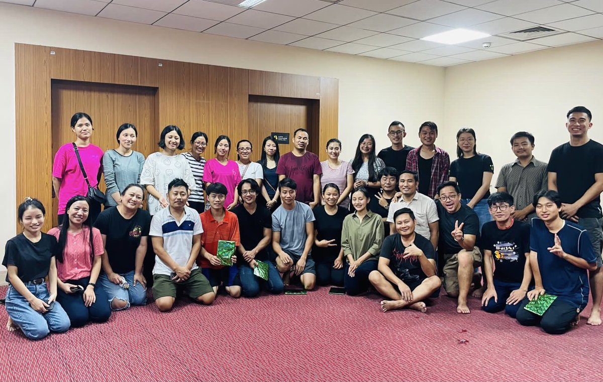 tokapfo's tweet photo. Nagas of IITG https://t.co/WQMS8gcn0s