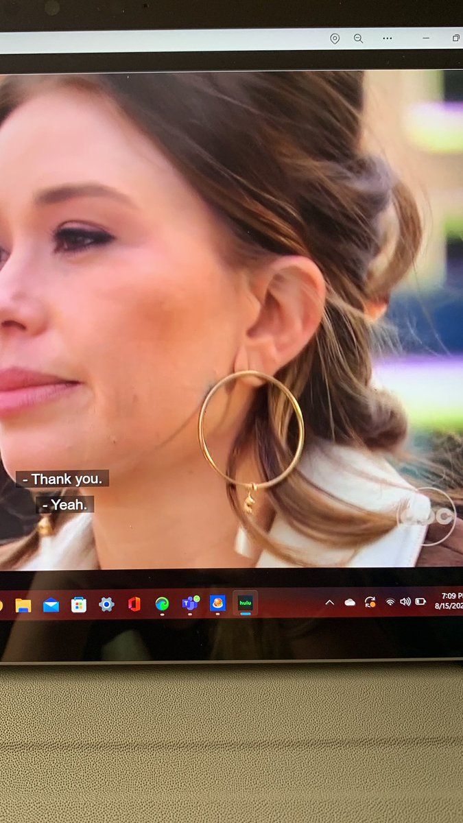 freak_bach's tweet photo. It took longer than I’d like to admit how long for me to figure out what is going on with gabby’ a earrings  #bachelorette #bachelorette https://t.co/efwGGpLV8p