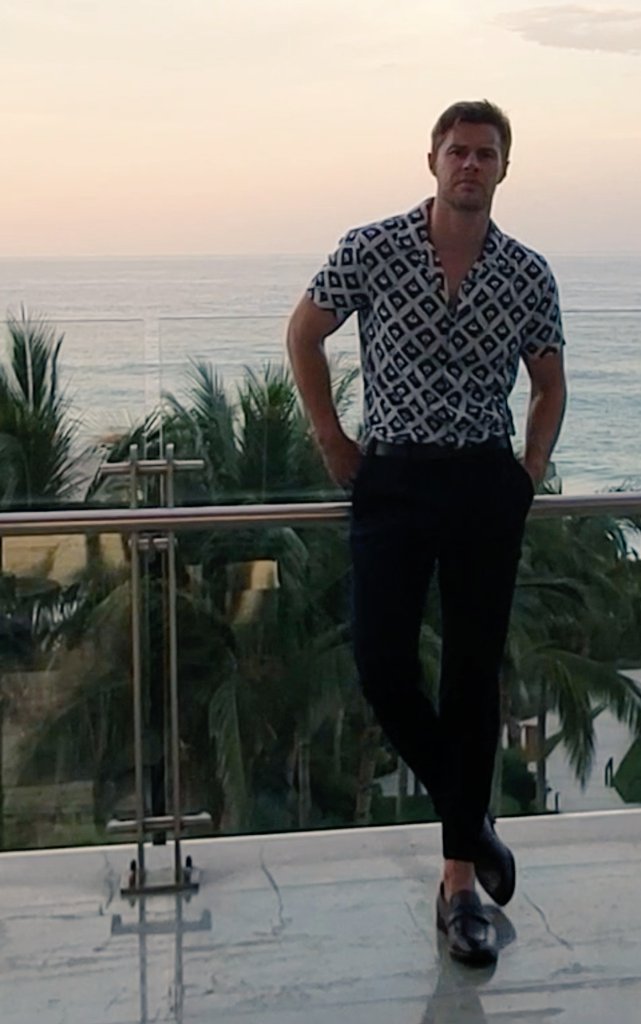 Cabo wins. <a href="/ivanabaquero_/">Ivana Baquero</a>