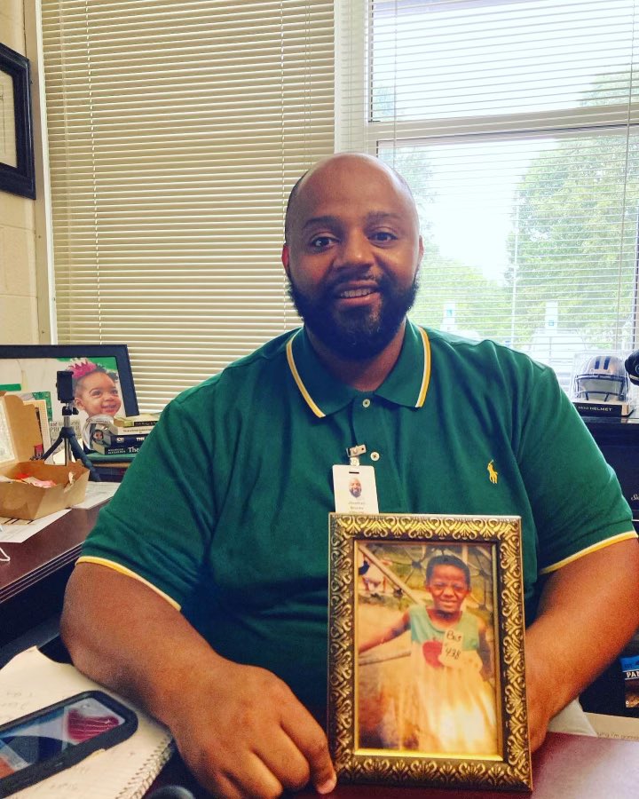 DrJonBrooks's tweet photo. First days 88’ & 22’ Back to being a Bobcat! Full circle .. life is crazy like that sometimes but I’m loving the journey God has me on…. What a great opportunity I have to be an example for my students that they too can one day sit where I sit. ….
#FirstDayTired
#SoGrateful https://t.co/u0qQ68BUSK