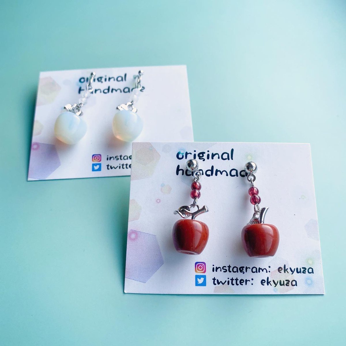 ekyuza's tweet photo. 明日はカラフルタウンでのカラタンマーケットです😊

旬のシャインマスカットのアクセサリーと、フルーツ🍇🍎🍋モチーフのものを沢山並べてお待ちしてます！
よろしければ覗いて見て下さい✨

#カラタンマーケット
#フルーツ
#マルシェ https://t.co/f0vnbxc9LE