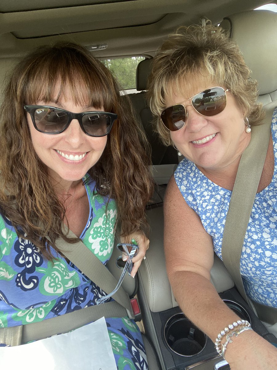 No job too big or too small, call the WOES admin crew and we’ll show you ‘How’ it’s ‘Dunn’ 💚🤍#WildAboutWhiteOak #115homes #doortodoordelivery #LightTheWay <a href="/ginaburchdunn/">Gina Dunn</a>