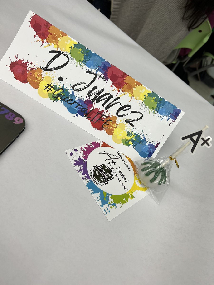 DalethJuarez's tweet photo. Today was a great day back!! We are Amazing teachers at @PSJAGuerraElem 💚🦅 We are so ready to make some NOISE at convocation tomorrow! #GuerraLIFE #PSJALIFE #WeLoveGuerra @PSJAISD @Drjlarredondo @Lilianivonne27 @Claudia70214343 @Diana_Rod28 @CounselorNat14 https://t.co/9KZTuv6VgH